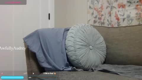 AudreySins online show from 02/12/25, 05:58