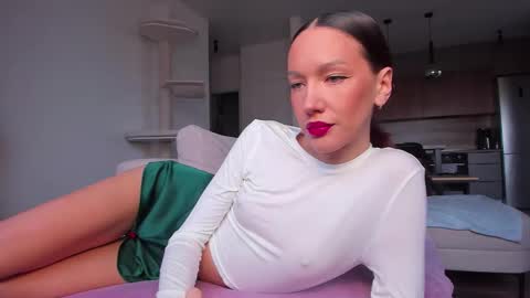 Snapshot of awgustina_sweetheart22 chatting on 10/20/25, 07:31 Awgustina online show from 10/20/25, 07:31