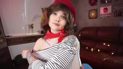 Alice online show from 03/28/26, 01:33