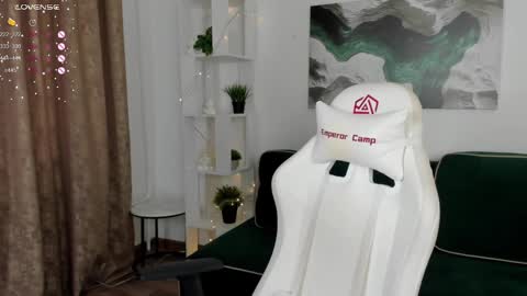 Emily online show from 02/28/25, 03:15