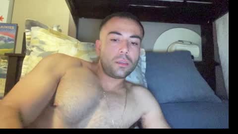 Snapshot of axel101101 chatting on 07/12/26, 08:49 Axel Palacios online show from 07/12/26, 08:49