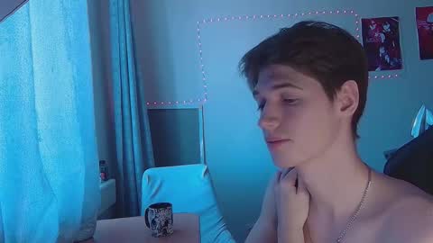 Snapshot of axel_0ne chatting on 02/16/26, 08:54 axel_0ne online show from 02/16/26, 08:54