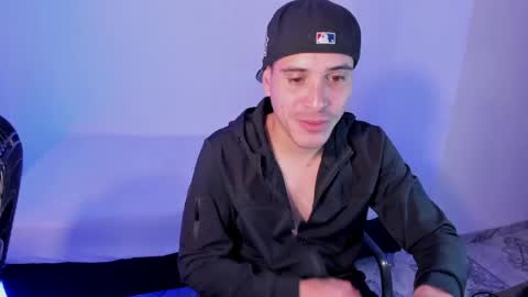 axel__fierro online show from 04/26/26, 08:17