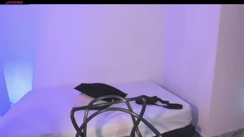 axel__fierro online show from 05/07/26, 07:52