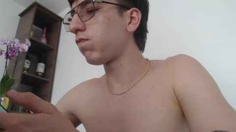 Snapshot of axel__master chatting on 06/22/26, 06:16 axel__master online show from 06/22/26, 06:16