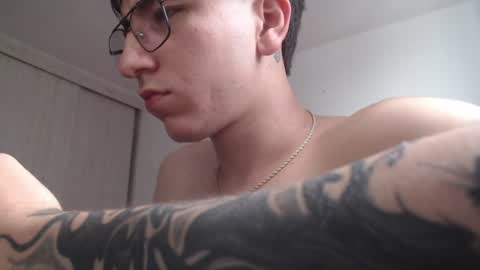 Snapshot of axel__master chatting on 06/26/26, 03:49 axel__master online show from 06/26/26, 03:49