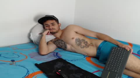 Axel online show from 01/10/25, 06:17