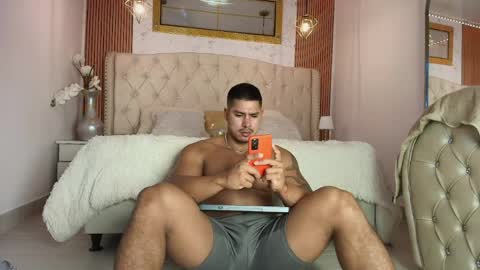 Axel Daviss online show from 04/23/26, 04:42