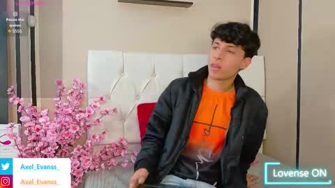 Axel Evanss online show from 10/14/25, 12:28