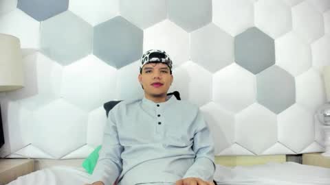 Axel Forte online show from 11/05/25, 01:22