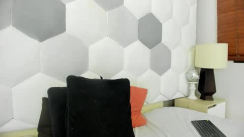 Snapshot of axel_forte chatting on 01/08/26, 01:35 Axel Forte online show from 01/08/26, 01:35