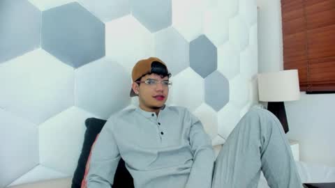 Snapshot of axel_forte chatting on 01/13/26, 01:16 Axel Forte online show from 01/13/26, 01:16