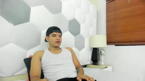 Snapshot of axel_forte chatting on 02/17/26, 01:07 Axel Forte online show from 02/17/26, 01:07