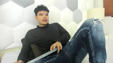 Snapshot of axel_forte chatting on 02/24/26, 01:09 Axel Forte online show from 02/24/26, 01:09