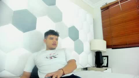 Axel Forte online show from 04/21/26, 01:50