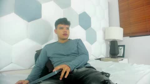 Axel Forte online show from 04/22/26, 01:56