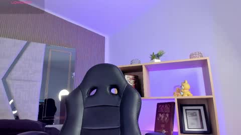 axel_grey_ online show from 04/03/26, 12:47