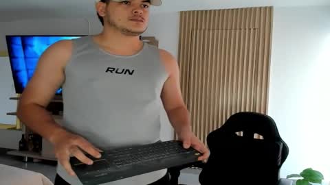 Axel online show from 03/15/26, 06:58