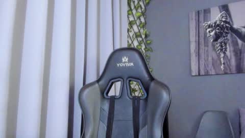 Snapshot of axel_owen chatting on 12/23/24, 09:51 Axel online show from 12/23/24, 09:51