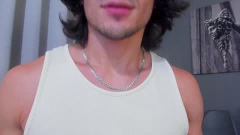 Snapshot of axel_owen chatting on 12/24/24, 04:00 Axel online show from 12/24/24, 04:00