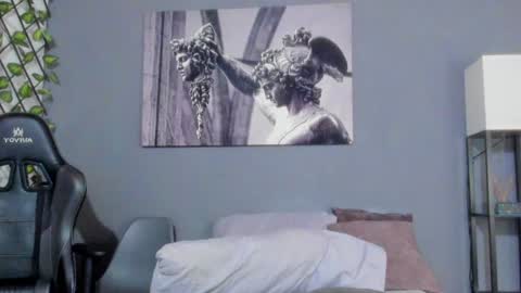 Snapshot of axel_owen chatting on 01/13/25, 02:18 Axel online show from 01/13/25, 02:18