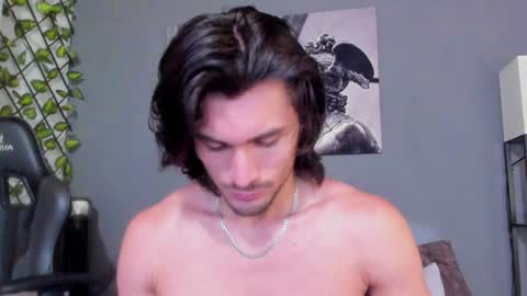 Snapshot of axel_owen chatting on 01/15/25, 10:02 Axel online show from 01/15/25, 10:02