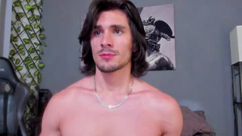 Snapshot of axel_owen chatting on 01/17/25, 10:34 Axel online show from 01/17/25, 10:34