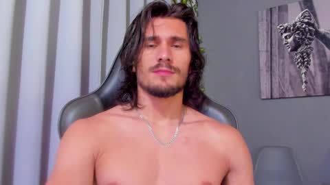 Snapshot of axel_owen chatting on 02/23/25, 12:51 Axel online show from 02/23/25, 12:51