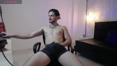 Axel  online show from 04/11/26, 01:37