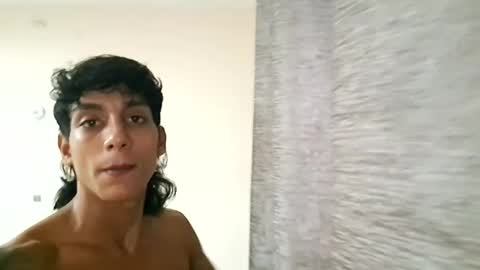 Snapshot of axel_rosse2 chatting on 07/14/26, 07:24 axel_rosse2 online show from 07/14/26, 07:24