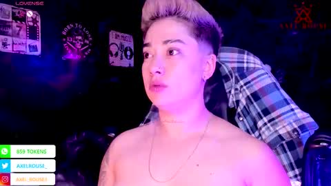 Axel Rouse online show from 10/22/25, 01:06