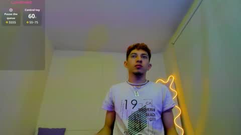 AXEL  online show from 10/28/25, 03:43