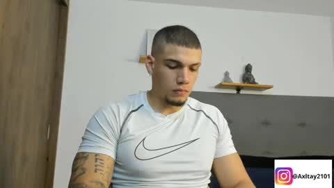 INDEPENDENT MODEL  online show from 04/23/26, 02:13