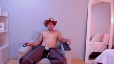 Axel online show from 01/11/26, 03:28