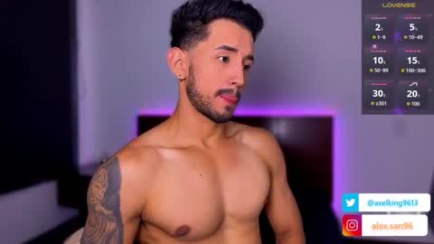 Snapshot of axelking13 chatting on 10/03/25, 09:56 Axel King online show from 10/03/25, 09:56