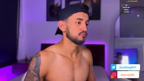 Snapshot of axelking13 chatting on 11/17/25, 10:04 Axel King online show from 11/17/25, 10:04