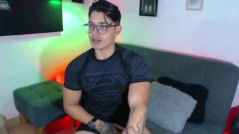 Snapshot of axell_dior chatting on 07/06/26, 07:38 axell online show from 07/06/26, 07:38