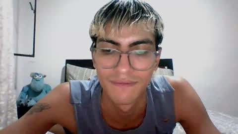 Axel  online show from 12/05/24, 04:09