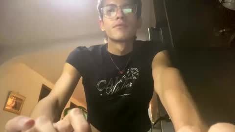 Axel  online show from 12/30/24, 06:53