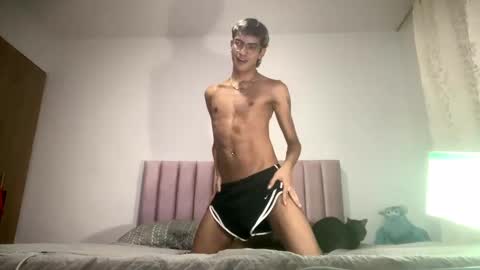 Axel  online show from 01/02/25, 03:26