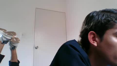 Axel  online show from 02/07/25, 05:40