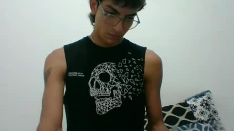 Axel  online show from 02/09/25, 04:36