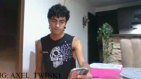 Axel  online show from 10/20/25, 01:39