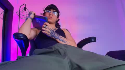 AxellKush online show from 03/16/26, 09:52