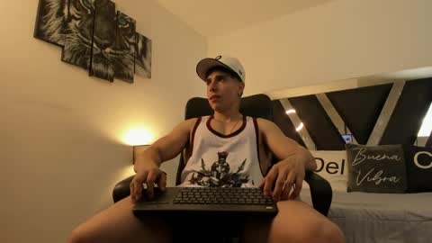 axelmartinezz online show from 04/05/26, 08:28