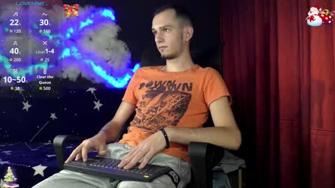 Snapshot of axelmaxximo chatting on 11/30/25, 03:54 Axxel online show from 11/30/25, 03:54