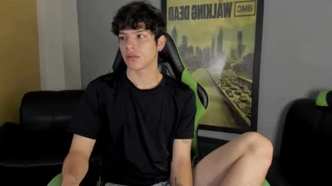 Axel Raven online show from 01/08/25, 01:52