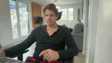 Axel Shore online show from 04/24/26, 01:57