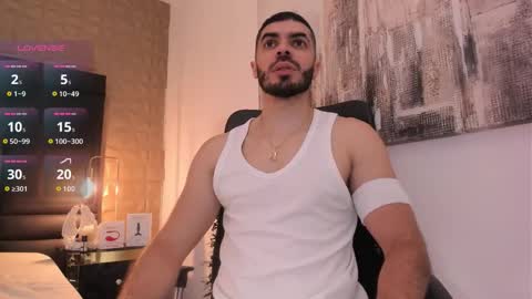 Axel Thompsom online show from 09/21/25, 11:45