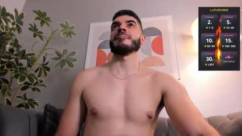 Axel Thompsom online show from 10/25/25, 10:59